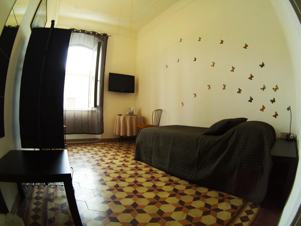 Arena Alfieri Bed & Breakfast Livorno Cameră foto