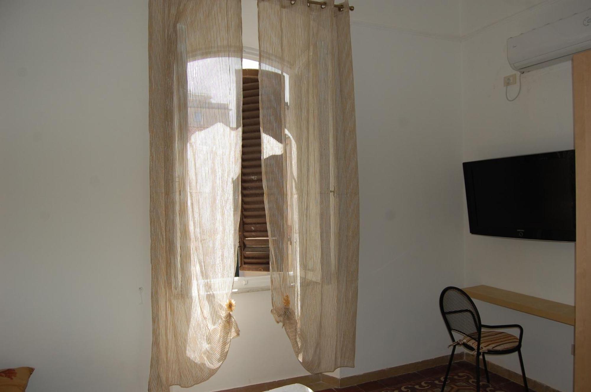 Arena Alfieri Bed & Breakfast Livorno Cameră foto